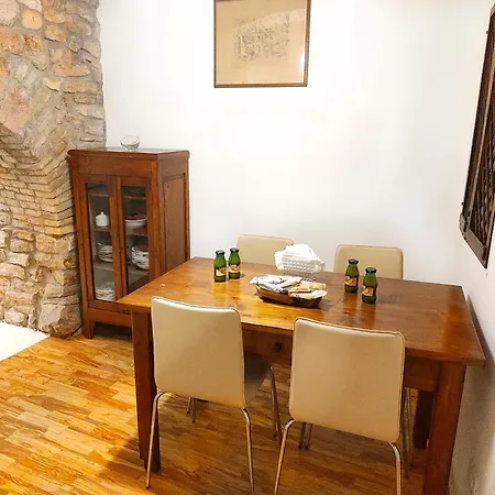 All'ombra Di San Francesco - Centralissimo - A 110 Mt Dalla Basilica - Myassisisuite, I Dettagli Che Fanno La Differenza * Assisi