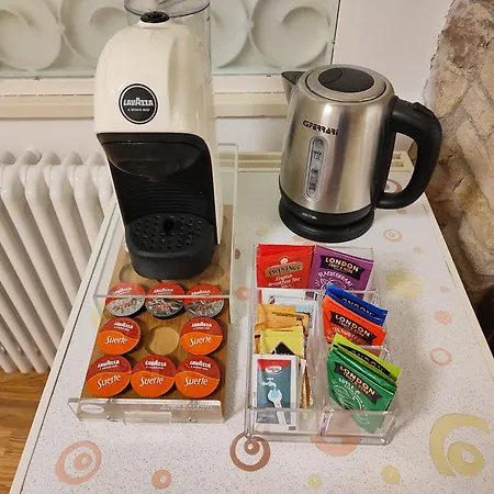 Apartment A 110 Mt Dalla Basilica E A 8 Minuti Da San Carlo Acutis - All'ombra Di San Francesco - La Nostra Forza E La Presenza Live 24-7, Myassisisuite, Piu Di Un Semplice - Mowimy Po Polsku